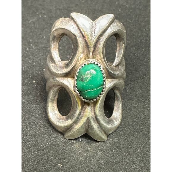 Vintage Sterling Silver Native American Sand Cast Green Turquoise Ring Size 6.25 - Picture 1 of 7